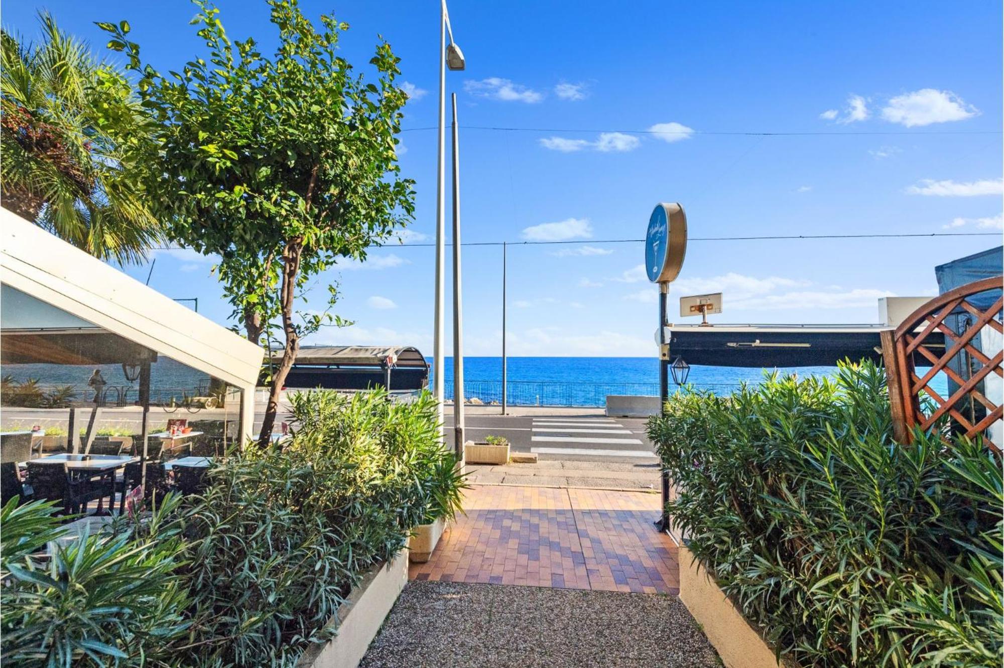 'le Berkeley' Vue Mer, Centre, Parking